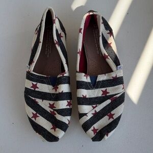 Striped Star Women’s Shoes size 7.5
